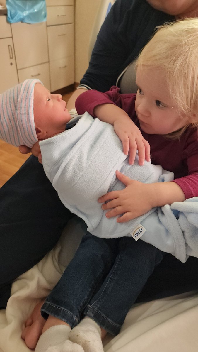 TylerRicksID's tweet photo. Stetson Clinton Ricks
5 lbs  4 oz
19 inches
36 weeks 
9/12/24 
7:59 am
Mom and Reagan doing great! 
Stetson wanted to come early just like Reagan but not as early as her!

#boydad #kid2 https://t.co/dt36kX8SXW
