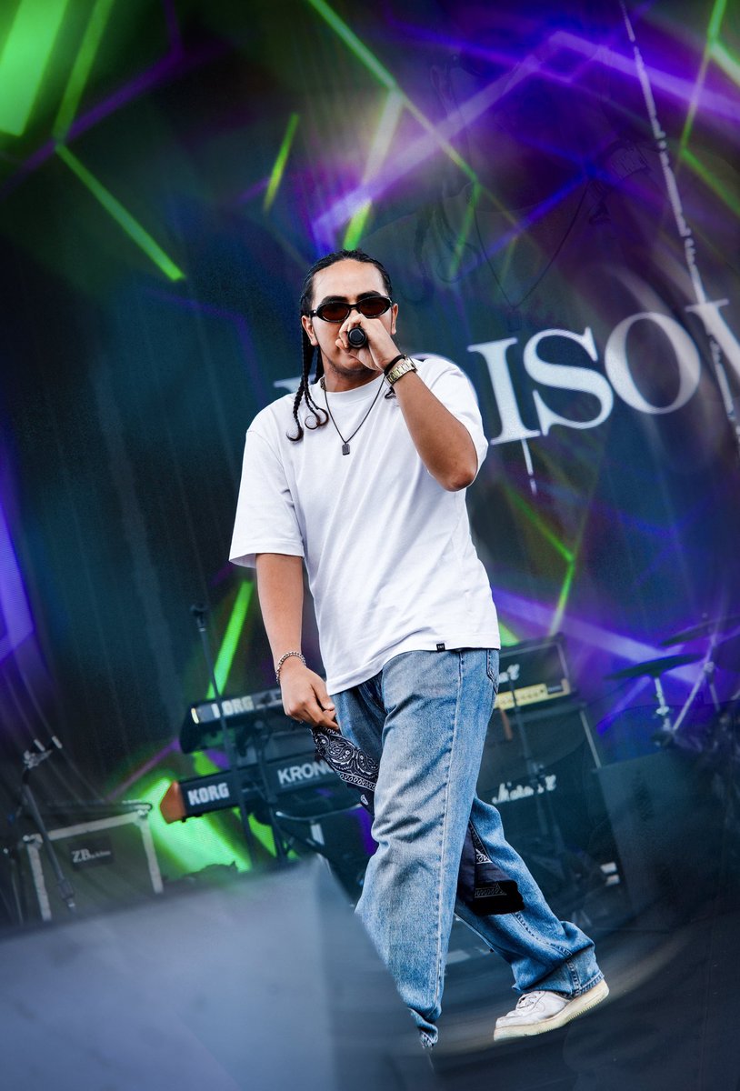 raziqelhamm's tweet photo. 2024 masih HipHop https://t.co/OfGXcElc5Q