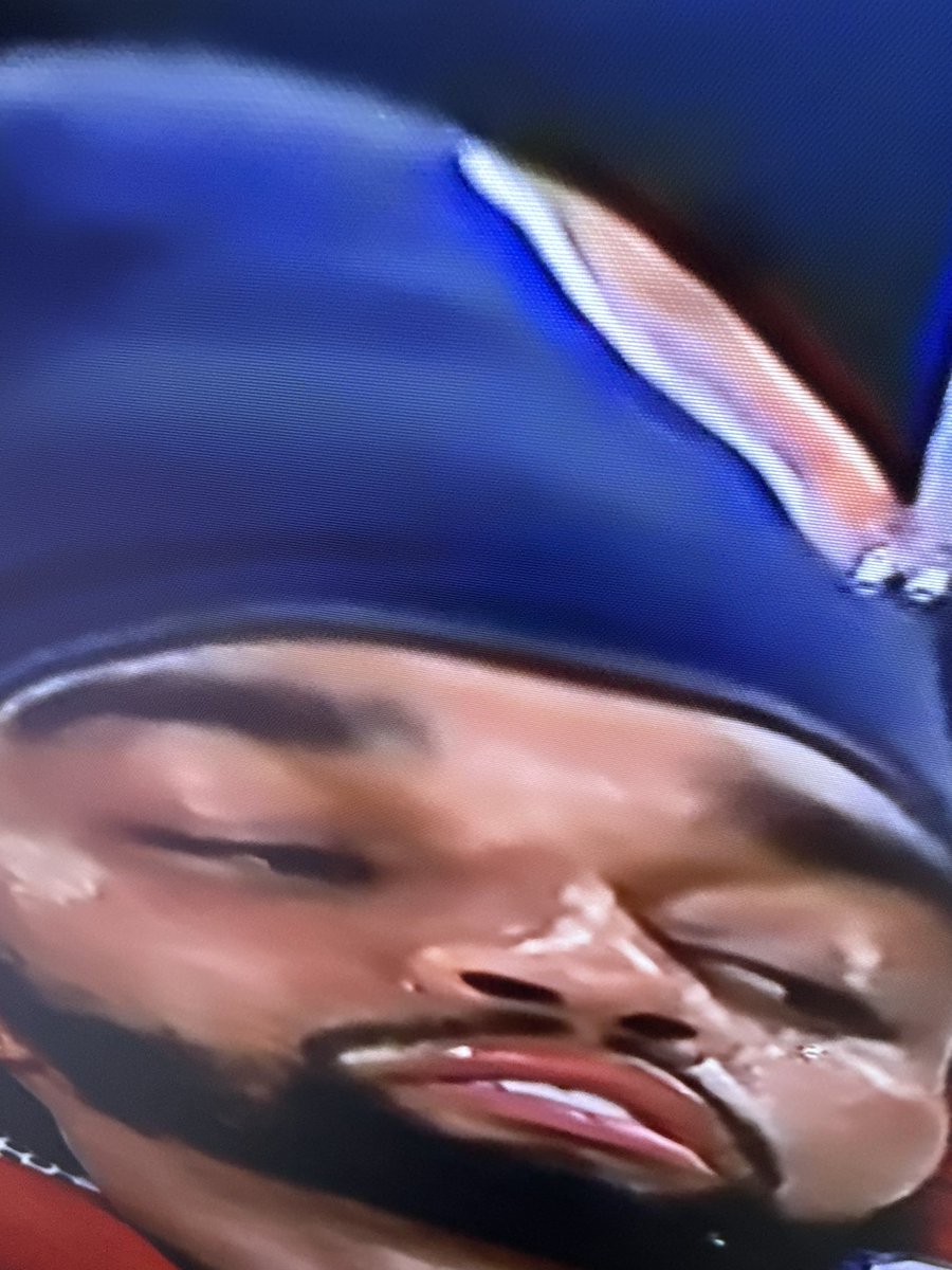 nickfrank2's tweet photo. @BarstoolBigCat rough night for the rook. He‘lol be fine. You’ll be fine. @gabrielffrank #onlyweek2 @NFL @PFTCommenter https://t.co/pZrDexuLuD