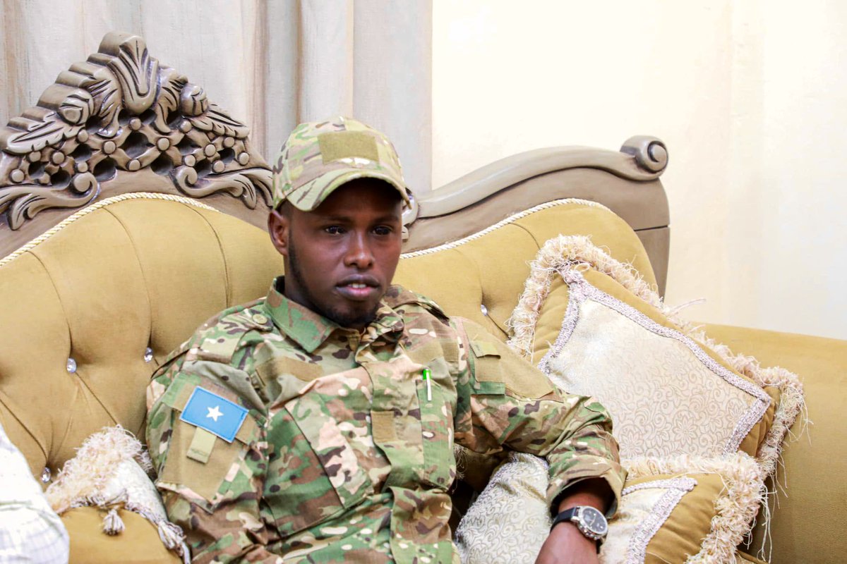 GudlaweHussein's tweet photo. In Bal’ad, to meet with commanders from the Somali National Army, and to mobilize local forces in the ongoing fight against Al-Shabaab. Our goal is to eliminate Al-Shabaab from the road connecting Jowhar to Balcad, as this road is vital for our economic development. https://t.co/i67ESCidd3