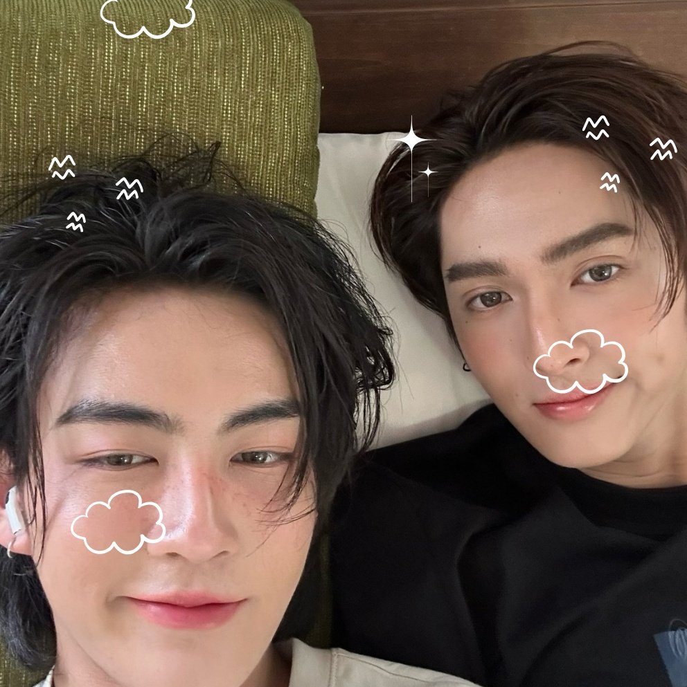 cutemycatmemory's tweet image. Welcome to the world of twin cats 🐱🎀 

#HEARTchuthiwat #COPPERdechawat