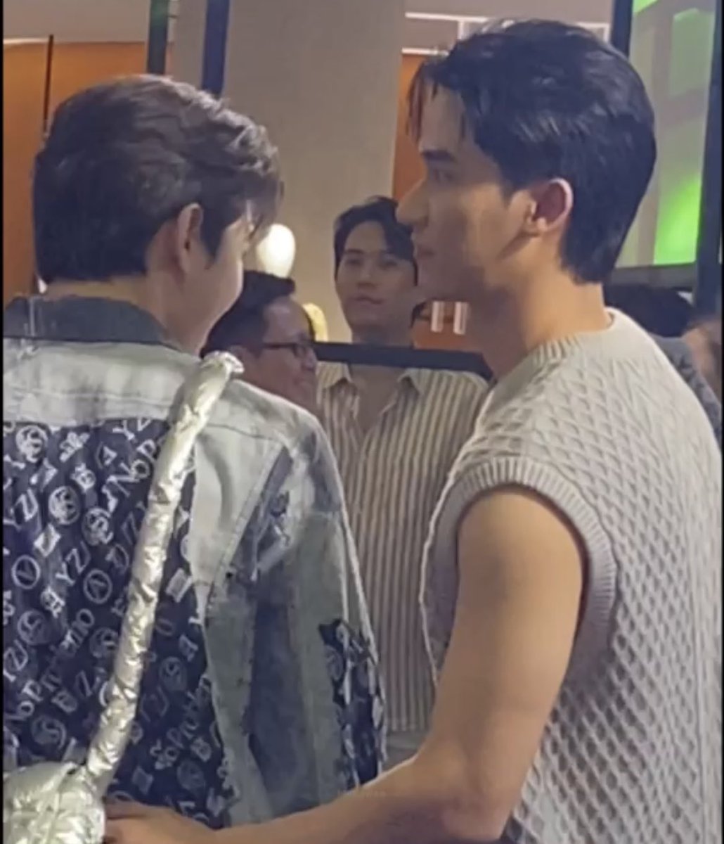minesunnyday's tweet photo. ไม่ต้องเงียบค่ะ ตะโกนกันได้เลย😭😭😭😭😭😭😭😭😭😭😭😭😭 #เตนิว https://t.co/3Qmmz8pr4j https://t.co/XoTcK7Z6wi