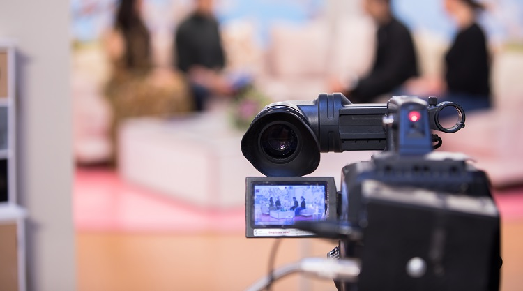 MCMUTUAL's tweet image. ✍Estrés por las limitaciones del tiempo, inseguridad laboral, largas jornadas de trabajo...El trabajo de los #periodistas a menudo entraña asumir riegos psicosociales que ponen en riesgo su #SaludMental.
Más info en el artículo #OSHwiki de la @EU_OSHA 🔗mcmu.es/miFoowvYJn