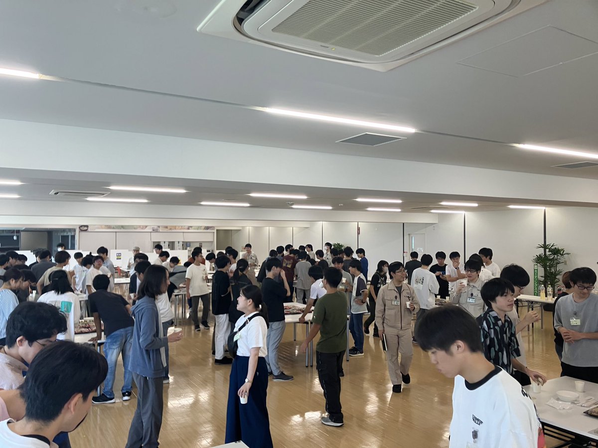 CatchRobo's tweet photo. キャチロボ交流会
120名の参加です！ https://t.co/TfEwOS9byv