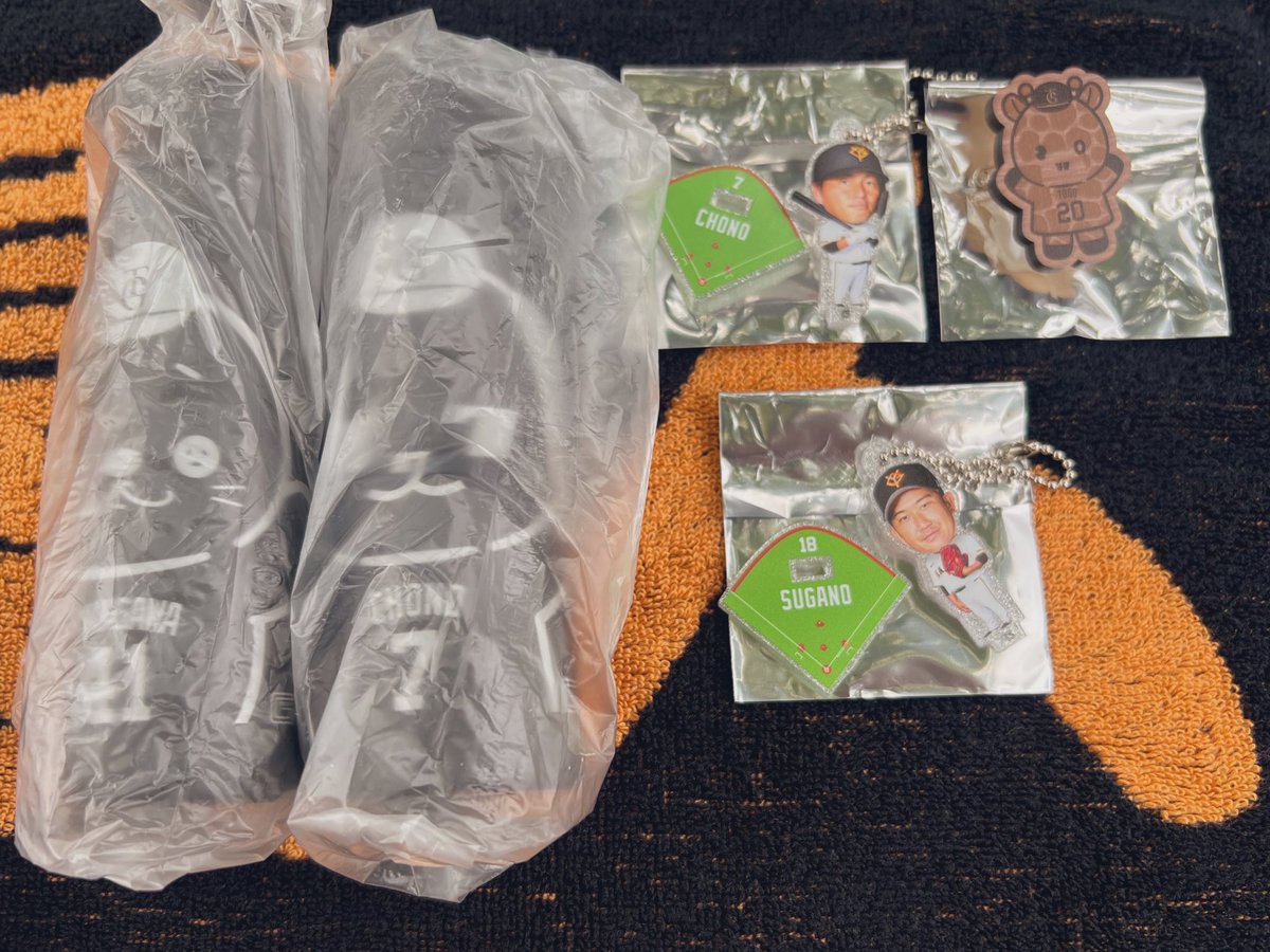 noktn2's tweet photo. ジャイアンツ　交換
オータムくじ
【譲】
4等　長野/中川
6等　長野/菅野
8等　戸郷

【求】
4等　小林（中川買取可）
6等　吉川/小林/大城
7等　吉川（6〜8等と交換）
8等　吉川/小林
本日現地です。
難しいかと思いますが、お心当たりございましたらお気軽にお声がけください。 https://t.co/qsuiRgkgPq