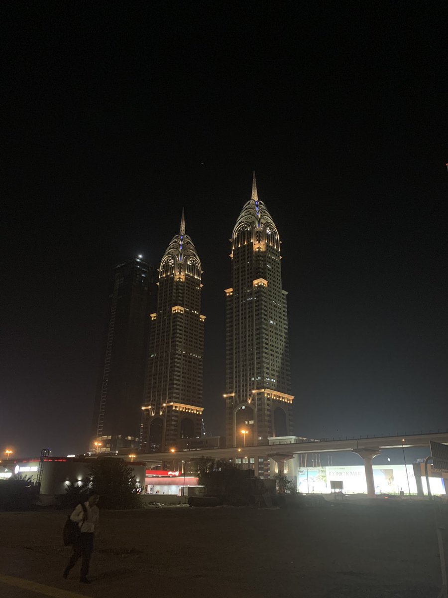 houseboyu's tweet photo. Dubai’s night 

#Duibai https://t.co/sDbsL8UW15