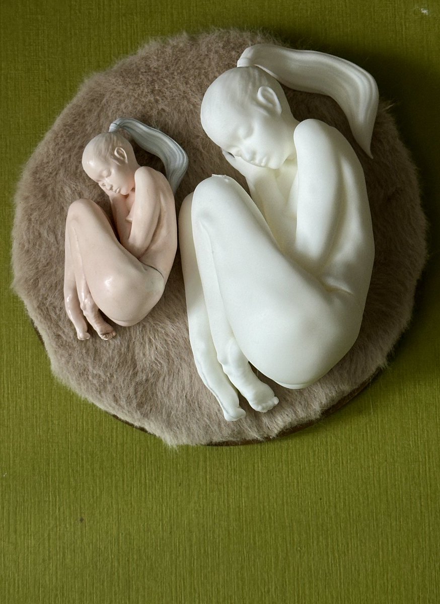 眠 by @guremuiro

both from booth, small one sprayed base skin colour only.
　1:7 | guremurio #booth_pm guremurio.booth.pm/items/6062001
眠 | guremurio #booth_pm guremurio.booth.pm/items/5975725