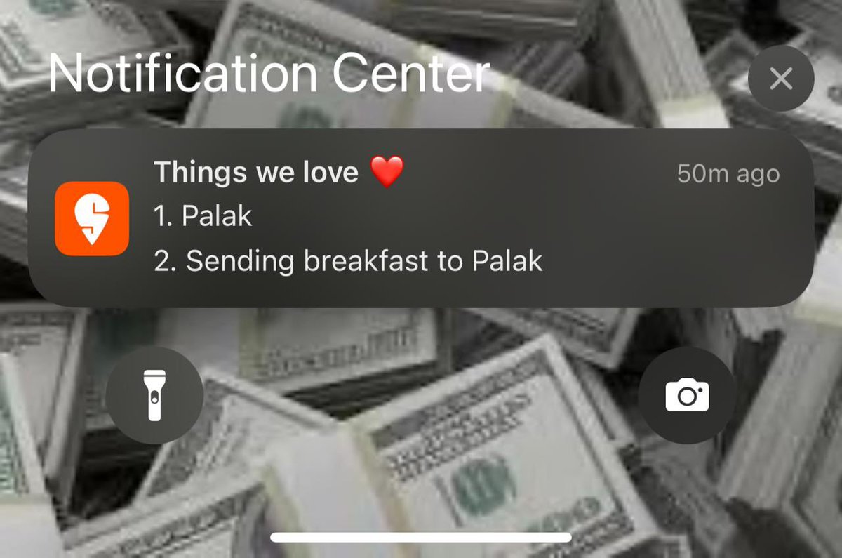 palaksinha's tweet photo. It’s because of your emotional blackmailing that I am putting on so much weight! 😂😝🙈💜
#Swiggy #swiggyfood #emotionalatyachaar #foodie https://t.co/SnxjZCnRo2