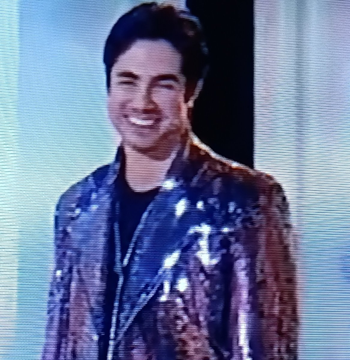 yasirix's tweet photo. ¿Alguien pidió LIEBRE para llevar? Porque ya la envolviendo en papel aluminio 🤣
¡Pedido listo! ✅
#FueraSian
#LaCasaDeLosFamososMexico 
@LaCasaFamososMx https://t.co/KkRnJEFg4u