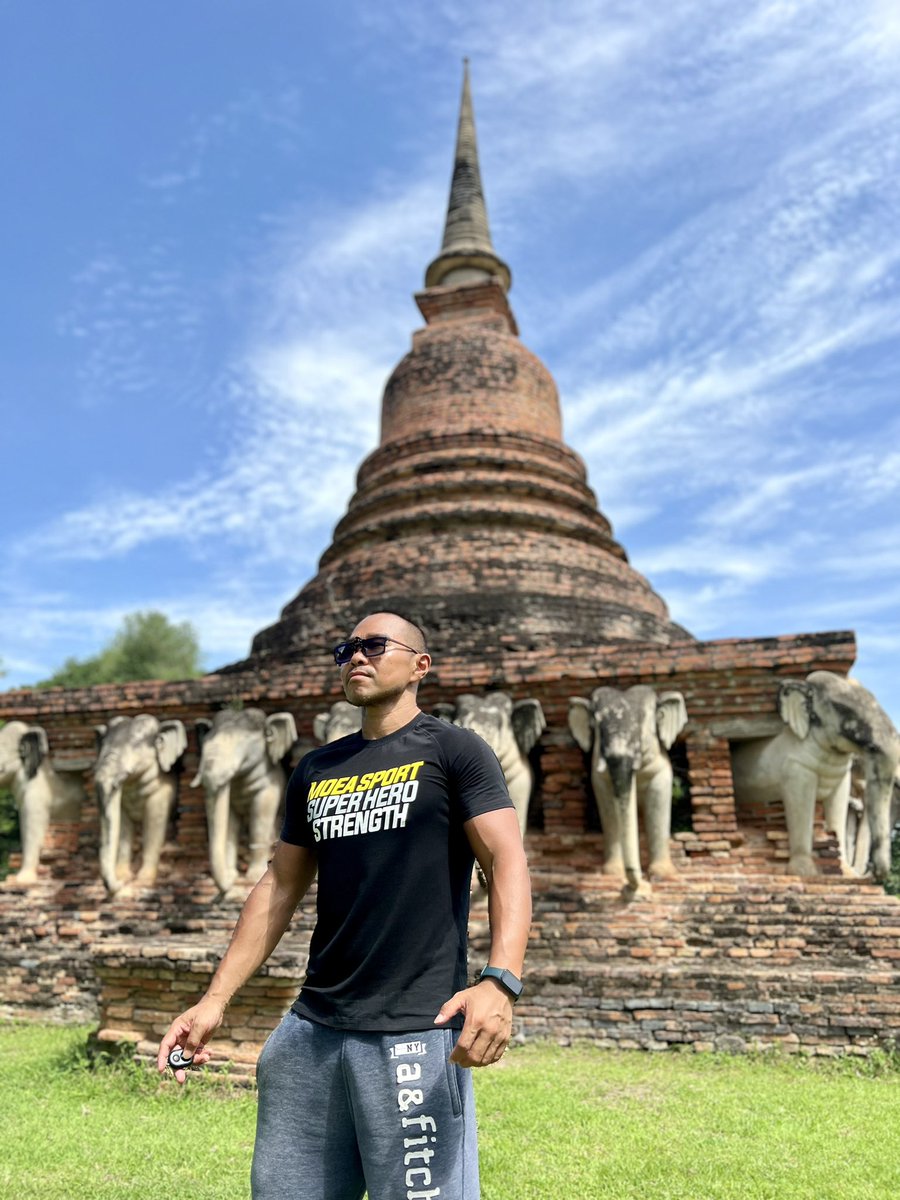 The second day in Sukhothai, I completed my tour of Ayutthaya and Sukhothai