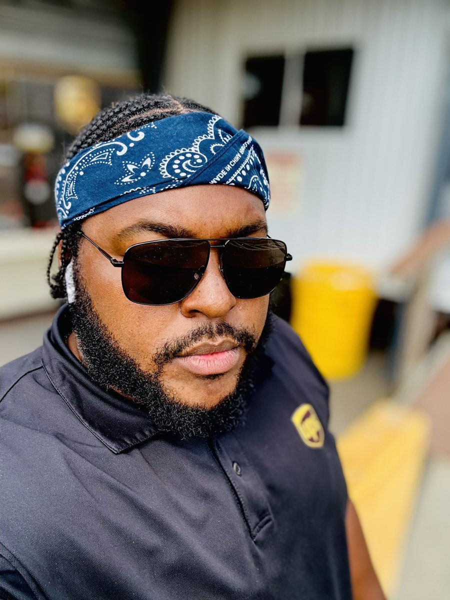 BranXBRAND tweet media