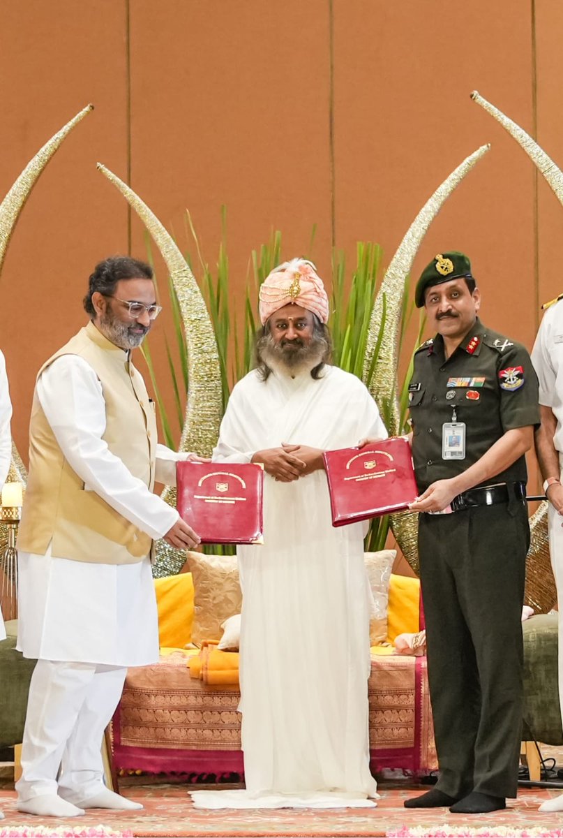 dgrIndia's tweet photo. The MoU was signed by Maj Gen SBK Singh, DG Resettlement and Shri Prasana Prabu in the presence of Shri Shri Ravishankar ji at Bharat Mandapam, New Delhi. https://t.co/SlGq1Db2kM