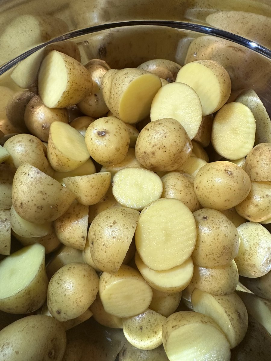 kiarasimi's tweet image. first time cooking a pork steak? (never knew these existed), very much nervous