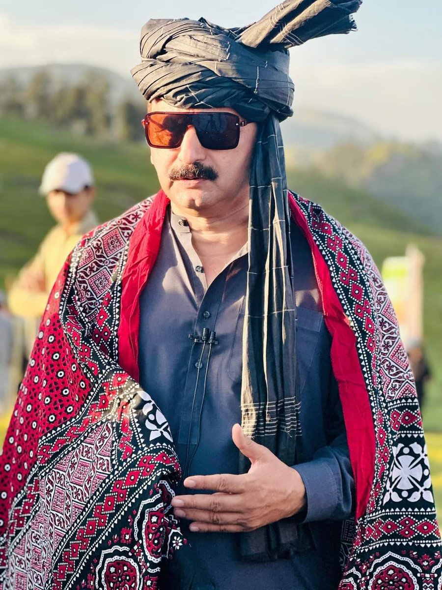 Kashif Awan (@pyoakmzd) on Twitter photo یہ جو سر پر باندھی ہے، یہ پگڑی ہماری شان ہے،
اس دھرتی کی مٹی سے جڑا ہمارا ایمان ہے
Sardar Javed Ayoub..
<a href="/JavedAyoub/">Sardar Javed Ayoub</a> یہ جو سر پر باندھی ہے، یہ پگڑی ہماری شان ہے،
اس دھرتی کی مٹی سے جڑا ہمارا ایمان ہے
Sardar Javed Ayoub..
<a href="/JavedAyoub/">Sardar Javed Ayoub</a>
