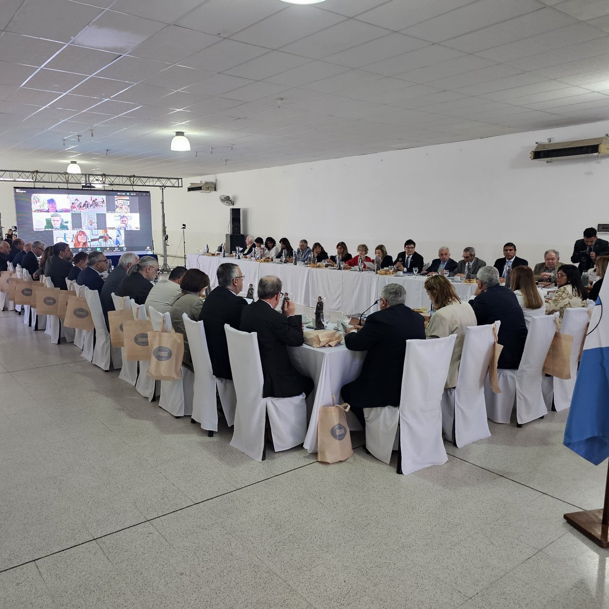 Reunión de JUFEJUS en Tinogasta: 20 provincias participaron y se eligieron nuevas autoridades de IFITEJ. El encuentro fue encabezado por la presidenta de la Junta, Emilia María Valle .