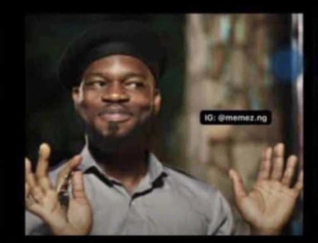 Bidemoney's tweet photo. @chude__ Imagine me building a shop that sells bread and beans and  mineral there for workers ? Wetin concern me and sleep when I go rich pass dangote with consistency and I’m a chosen prayers☺️ https://t.co/GbOhQ3CiFb