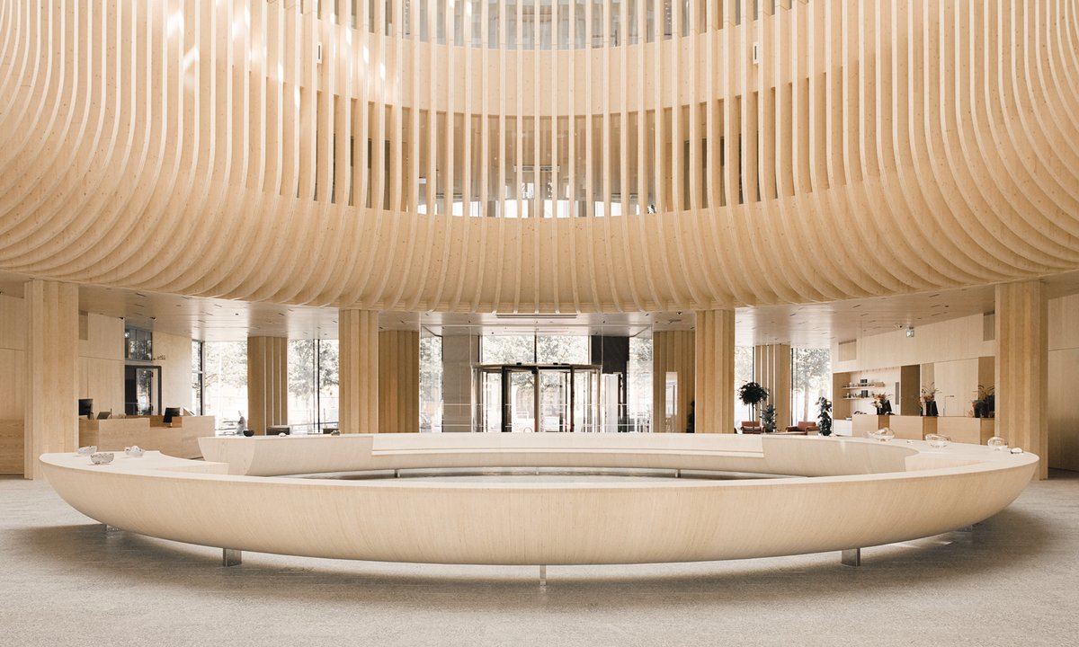 Promoting wood construction is a key measure in achieving Finland’s ambitious goals of achieving carbon neutrality. Katajanokan Laituri by Anttinen Oiva Architects is the latest example in the field of new-generation, large-scale wood architecture. 

loom.ly/4AGWf6E