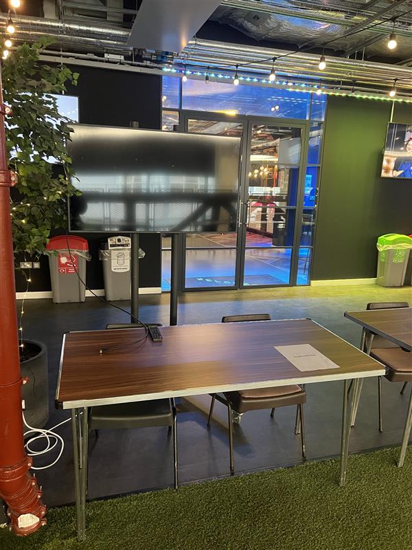 StrathApp's tweet image. BEFORE &amp;amp; AFTER 👏📲🛠️

Happy Freshers Week! The StrathApp team are here getting your feedback on our brand new StrathApp! Come let us know what you think ☺️