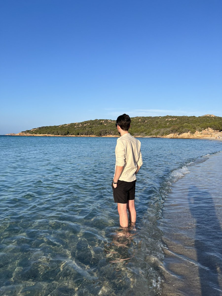 SymonePireddu's tweet photo. 🌊 https://t.co/HKv3R9rOzo