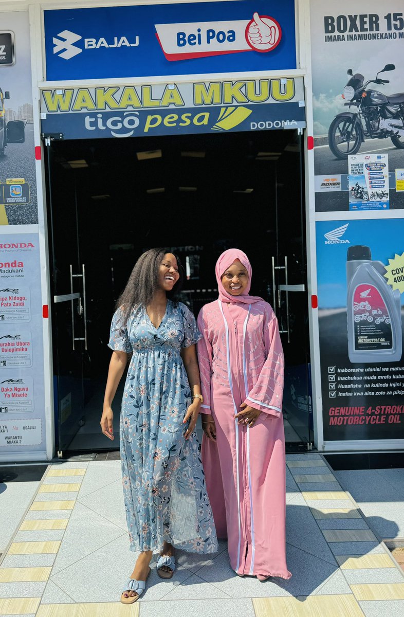 KazimotoComplex's tweet photo. Happy Maulid X Family. Tuko wazi kukupa Huduma iliyobora kabisa na bila kusahau Showroom yetu ina Pikipiki, Bajaj na Guta aina zote zenye warranty ya 1yr, Ofa kama zote na bei rafiki. Karibuni Sana tuwahudumie🎉 https://t.co/pcODfvpKcT