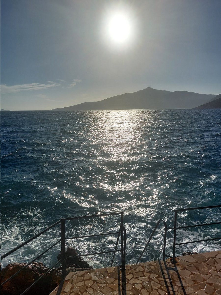 Thank you <a href="/simpsontravel/">Simpson Travel</a> for another wonderful week in Kalkan. We loved the steps &amp; platform down to the sea &amp; the  kayaks were also a great  addition. Thank you also to the wonderful Zeze who looked after us &amp; even brought us flowers and wine for our Anniversaries. 👌🍾❤️
