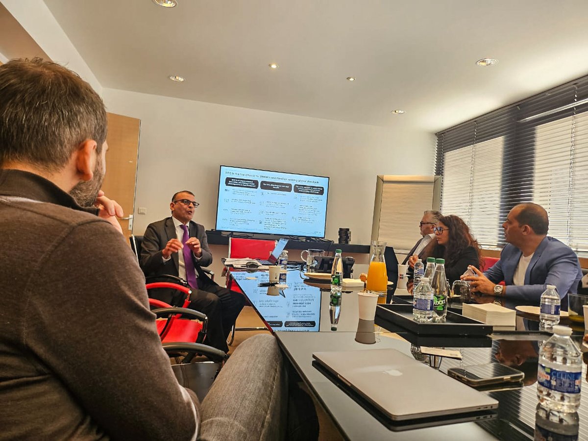 cvmlmea's tweet image. Bridging global expertise with local opportunities!

The CVML and DIFC teams hosted an exclusive roundtable in Paris. Thank you to all the experts who made this event a success.

#CVML #FrenchLawFirm #Lawfirm #Dubai #UAE