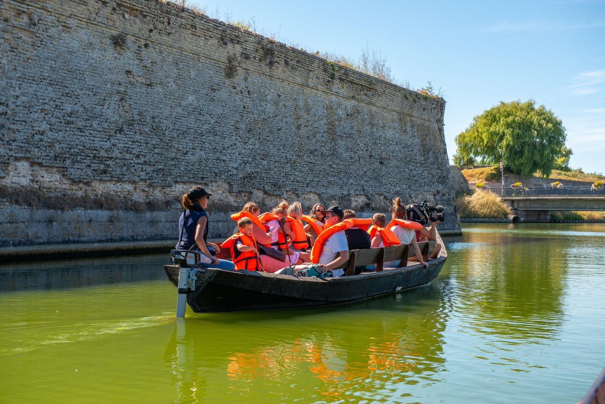 Samedi 21-Dimanche 22-09 !
Journées Européennes du Patrimoine ! 

Visitez nos Monuments Historiques : le Phare, la Mairie, le Beffroi, l’Arsenal,  le Blockhaus, la Citerne, Balades aux flambeaux dans les douves …etc !

Programme complet disponible sur ville-gravelines.fr