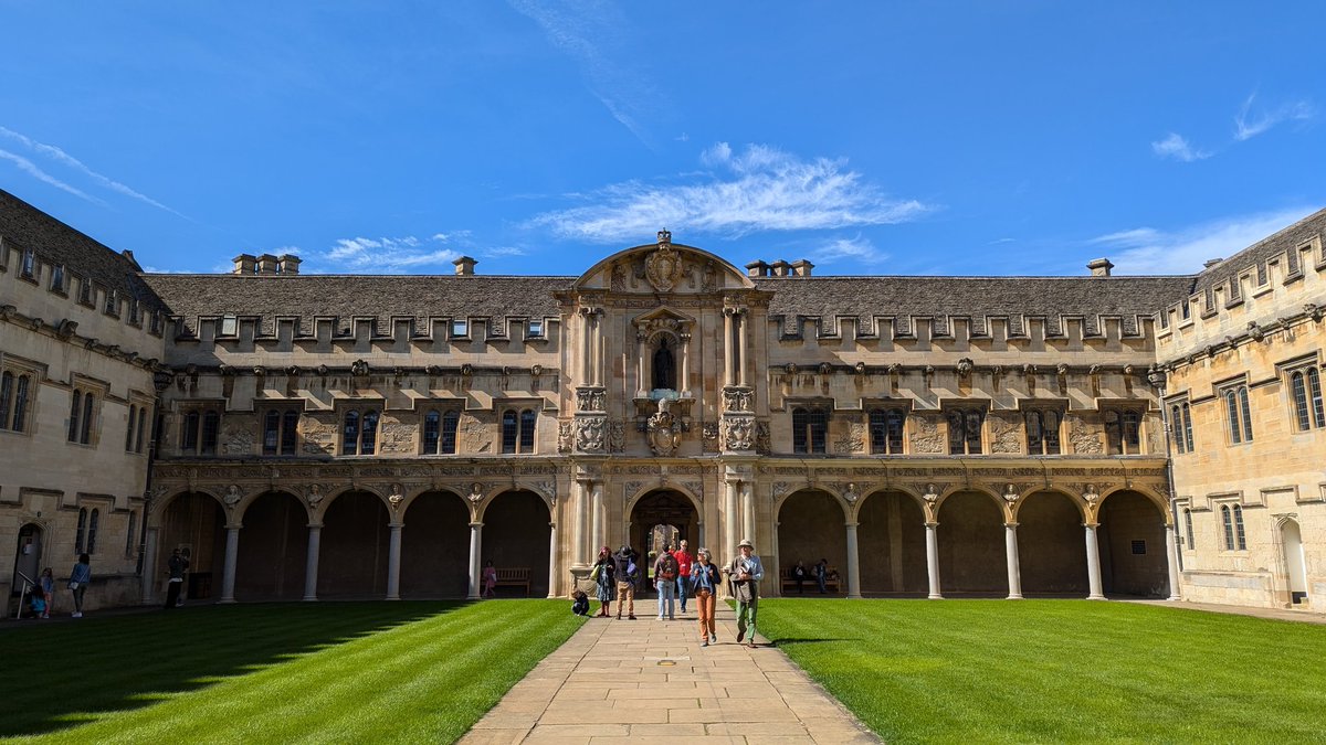 Shurui (@shuruimiao) on Twitter photo Looking forward to starting my research fellowship at <a href="/StJohnsOx/">St John's College</a> I’m teaming up with the brilliant minds at the Perkin Group to understand how to grow limestone for scalable and secure carbon storage! 🌿 🧪 (perkin.web.ox.ac.uk) Looking forward to starting my research fellowship at <a href="/StJohnsOx/">St John's College</a> I’m teaming up with the brilliant minds at the Perkin Group to understand how to grow limestone for scalable and secure carbon storage! 🌿 🧪 (perkin.web.ox.ac.uk)