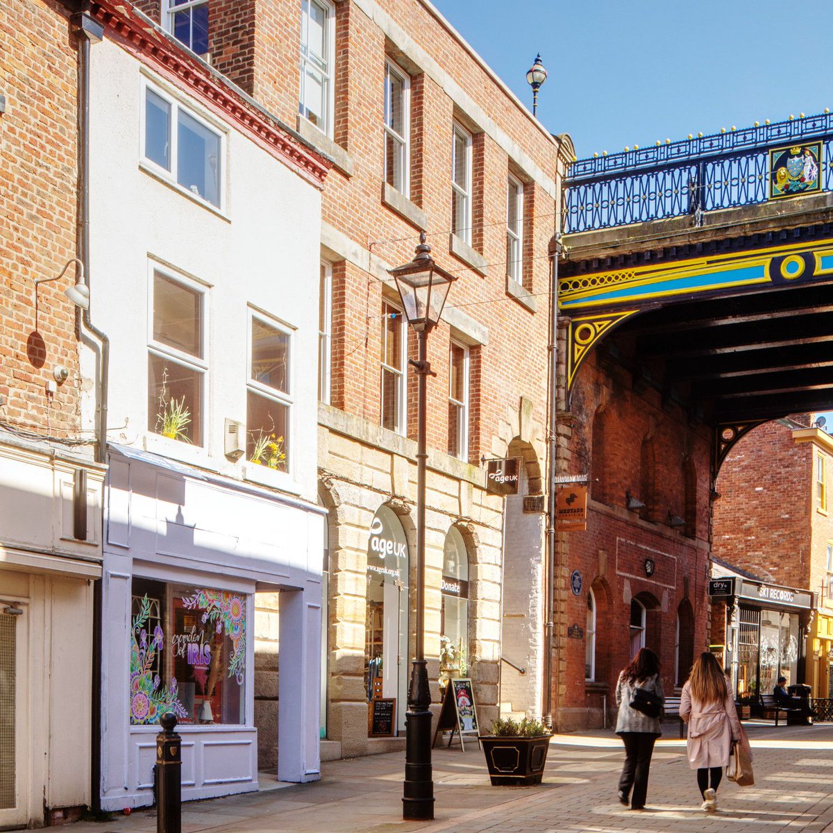 mustardcowork's tweet image. Loving our perch at the top of the handsome Grade II Listed building next to the iconic St. Petersgate Bridge in the 💛 of Stockport Old Town! 😍 

#cowork #worknearhome #supportlocal #stockport

@underbanks_sk