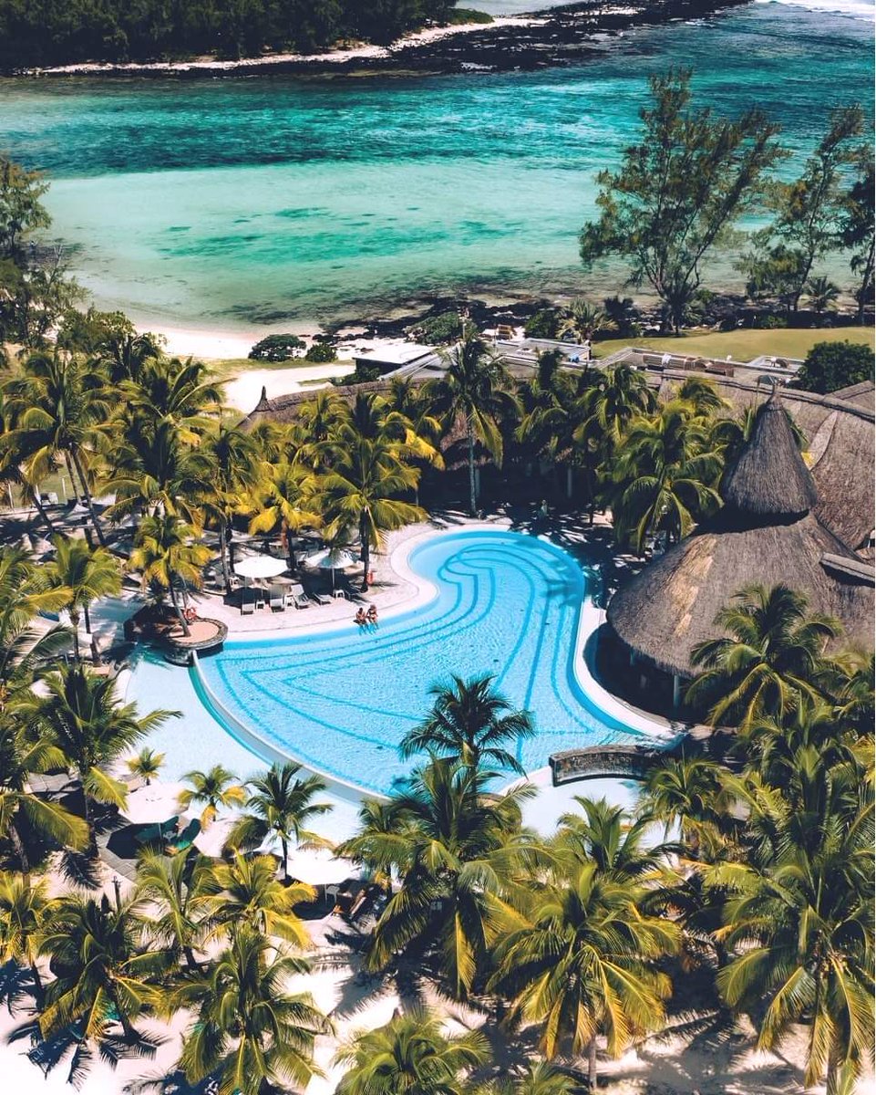 beachtag's tweet photo. 🌴Picture - Perfect - Mondays - Magical Mauritius 🪄

Beachcomber Resorts &amp; Hotels Mauritius
Surrounded by the sparkling Indian Ocean, there is a tropical paradise waiting. https://t.co/TQhrfz1yQH