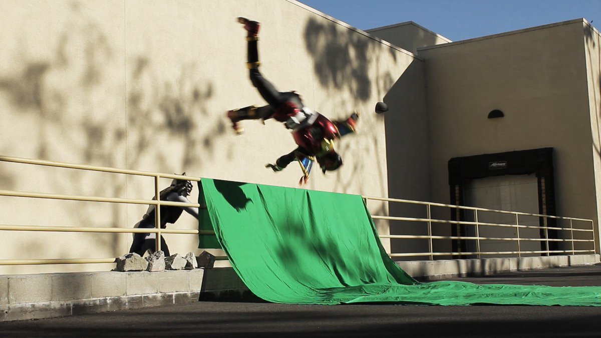 FujiyamaIchiban's tweet photo. We will start suit action practice in Los Angeles in Oct 3rd. For Stage show in Summer and filming in 2025. Please contact me if you are interested in it. #tokusatsu #powerrangers #suitactor #maskedrider #kamenrider https://t.co/U9inFsPghs