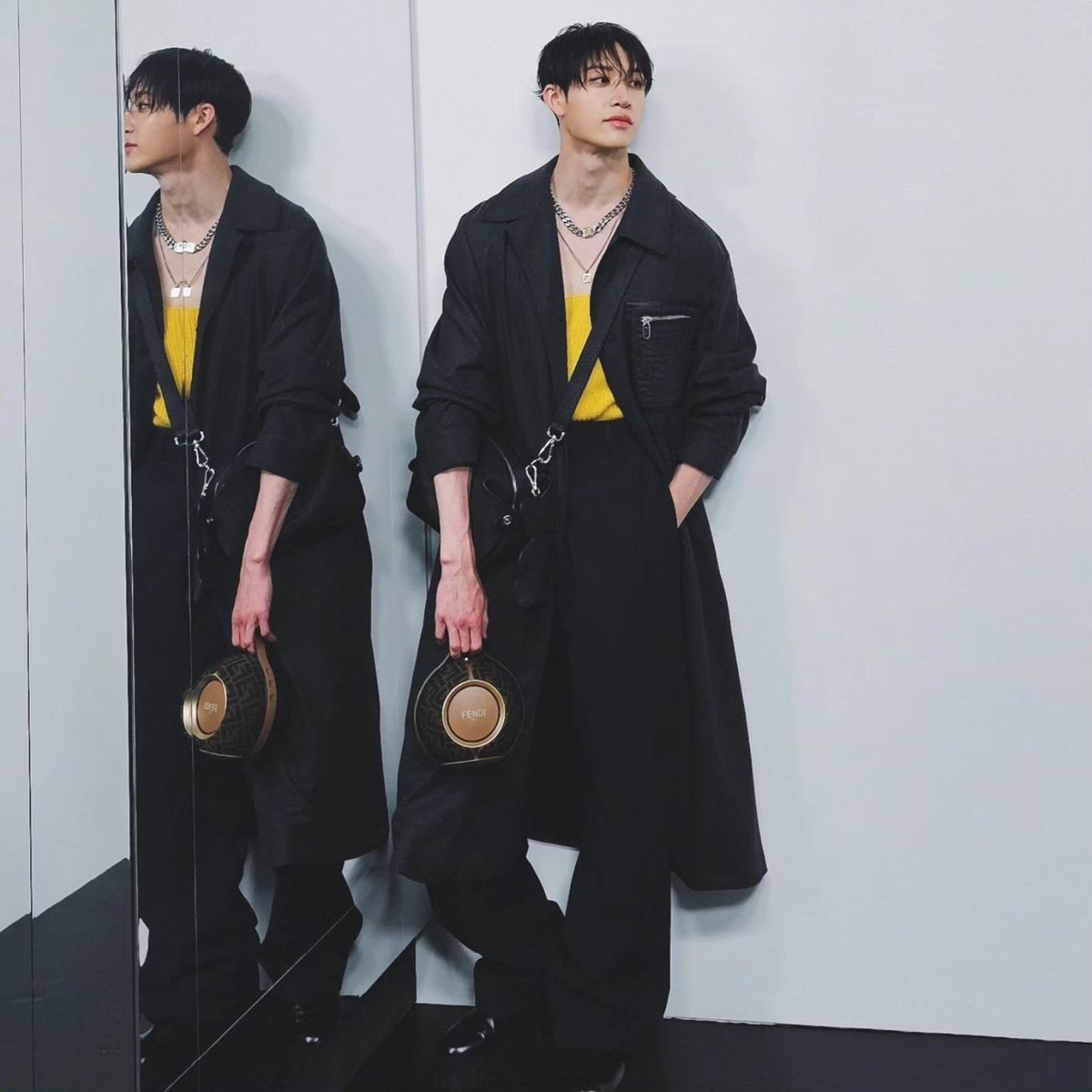 Skz_bubbleinsta's tweet photo. [240616 BANG CHAN instagram]

Big thanks to fendi for having me at the Fendi Men's Spring/Summer 2025 Show! An experience that I will never forget. Didn't expect to learn so many new things, get a lot of inspirations and meet such amazing people! Can't wait to meet you all again! https://t.co/r20NsrFWHV