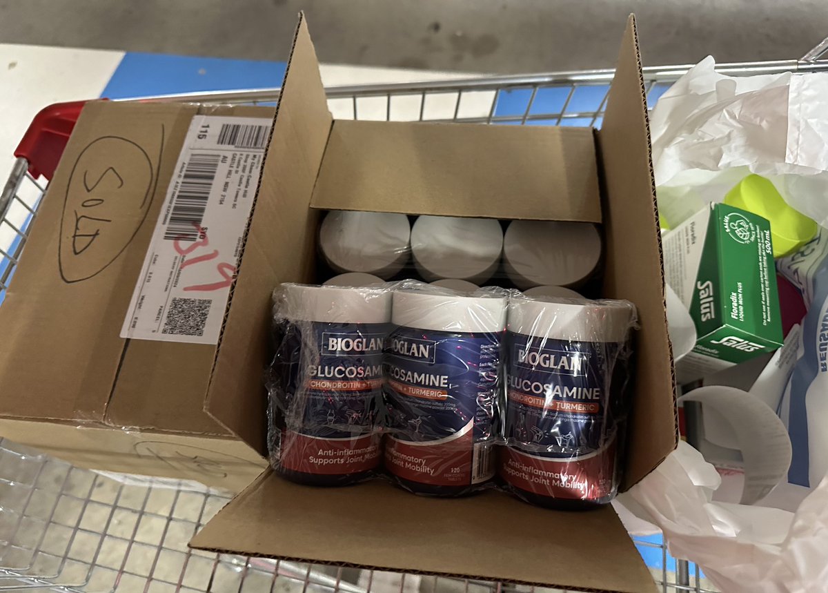采购了：
2箱姜黄素维骨力
护肝片
更年期缓释片
铁元液
前列腺片…… ​​​

预订了：
两箱swisse 护肝片。
两箱玛卡。 https://t.co/jkssszUVSv