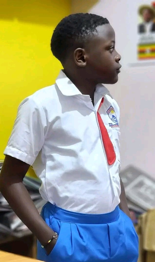 shinewittwinkle's tweet image. Champion Ogudo 👦 🎒 is finally going back to School 🏫

spiners. net | #Logon