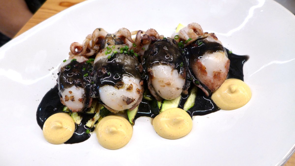 De nou vam anar a petar al <a href="/AQTgn/">AQ</a> on van completar un altre impecable àpat que es va veure arrodonit amb uns vins molt especials, tot plegat convertint l'estada en un esdeveniment memorable i gairebé irrepetible. Una festa! 😋🍷🥳😍👏

Aquí el teniu: 👉 flickr.com/photos/encanta…