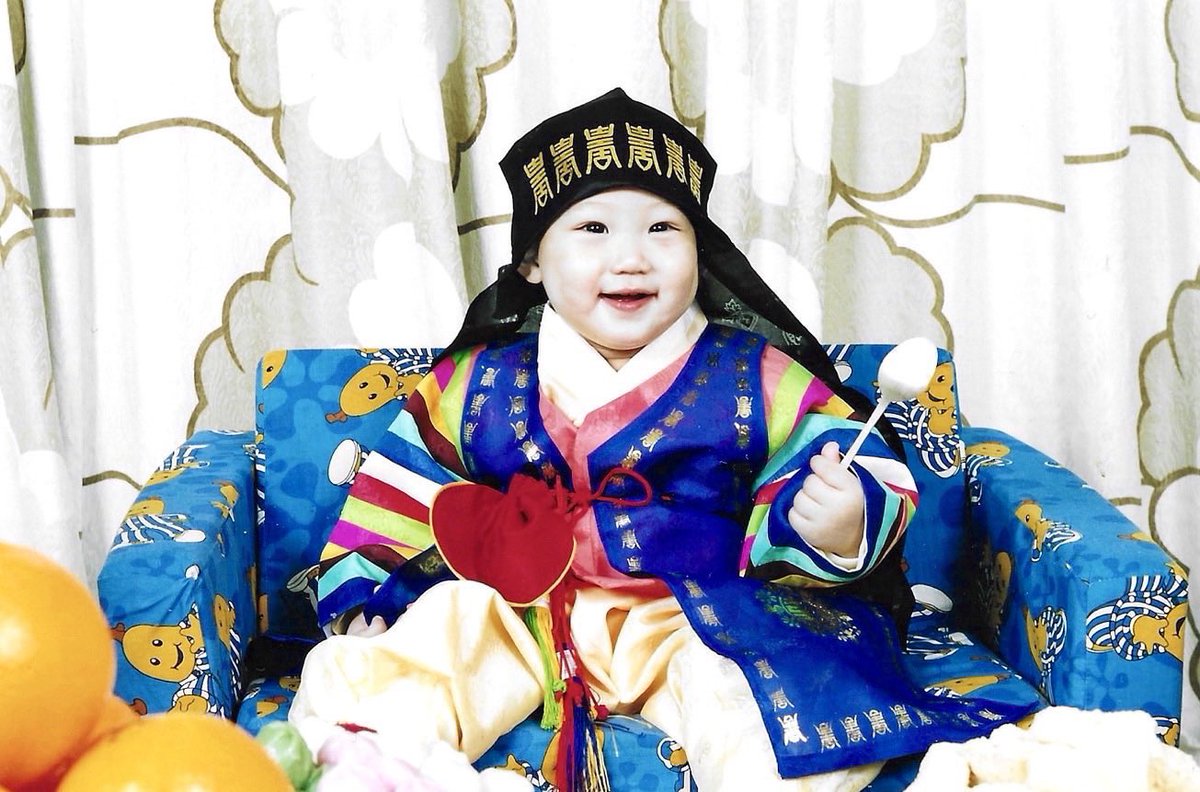 용복이도 스테이도
행복한 추석 보내요 🤍🩵💙