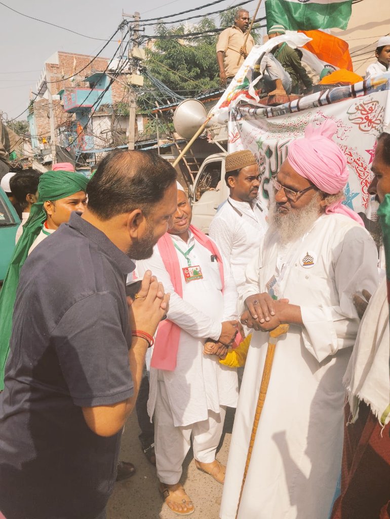 Aapdryuvraj's tweet image. इंसान का इंसान से हो भाईचारा
यही पैगाम हमारा ❤️

आज #ईद मिलाद उन नबी के मौके पर अपनी रोहिणी विधानसभा के राजापुर गांव की मस्जिद पर लोगों के बीच शामिल हुआ,सभी लोगों ने हो सम्मान दिया उसके लिए बहुत बहुत धन्यवाद