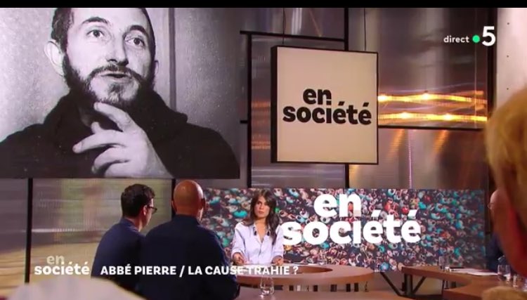 France TV Pro (@francetvpro) on Twitter photo 📈#Audiences #France5
Hier, belle performance pour la rentrée de <a href="/ensocieteftv/">En société</a> présenté par <a href="/EmiliETN/">Emilie Tran Nguyen</a>
📍600 000 tvsp
📍4.4% de PdA
Avec @thomassnegaroff
<a href="/ensocieteftv/">En société</a> recevait <a href="/DavidDjaiz/">David Djaïz</a> <a href="/Noune_Brunette/">Manon Apithy- Brunet</a>
<a href="/Gnougnou25/">AGBÉGNÉNOU Clarisse</a> <a href="/lartot/">Matthieu Lartot</a> <a href="/StewartChau_/">Stewart Chau</a> <a href="/CherelLaeti/">Laetitia Cherel</a>
<a href="/arnaud_gallais/">Arnaud Gallais 🔆🙈🙉🙊🗣</a> 📈#Audiences #France5
Hier, belle performance pour la rentrée de <a href="/ensocieteftv/">En société</a> présenté par <a href="/EmiliETN/">Emilie Tran Nguyen</a>
📍600 000 tvsp
📍4.4% de PdA
Avec @thomassnegaroff
<a href="/ensocieteftv/">En société</a> recevait <a href="/DavidDjaiz/">David Djaïz</a> <a href="/Noune_Brunette/">Manon Apithy- Brunet</a>
<a href="/Gnougnou25/">AGBÉGNÉNOU Clarisse</a> <a href="/lartot/">Matthieu Lartot</a> <a href="/StewartChau_/">Stewart Chau</a> <a href="/CherelLaeti/">Laetitia Cherel</a>
<a href="/arnaud_gallais/">Arnaud Gallais 🔆🙈🙉🙊🗣</a>