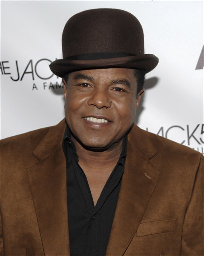 mjsunifc's tweet image. I am in absolute shock and saddened to here the passing of Tito Jackson. My deepest condolences to the entire family. May he rest in peace 🙏