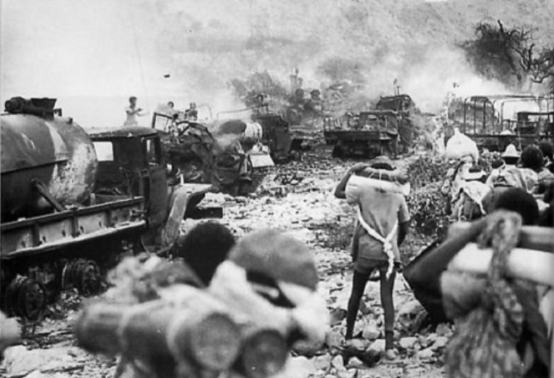 Sertseyonas's tweet photo. Recently, some losers from near &amp; far have  been busy portraying Eritrea’s struggle for liberation as merely a proxy war  &amp; its independence as a gift. The truth is that, our struggle was just,  &amp; our decisive military victory left our enemies with no option but to accept it!🇪🇷✌️ https://t.co/7jrtRuwdoX