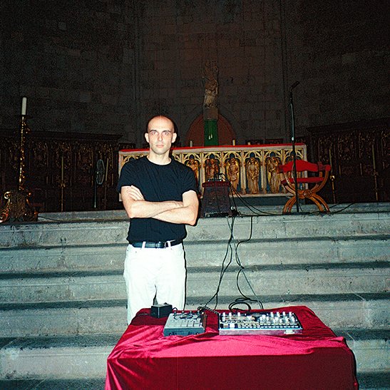 Bon dia! Comencem la temporada de #LaBrossa amb el pack MASDEU+O'CALLAGHAN 🔥

📆Del 26 al 28.09:

🍽️A les 18 h: 'SEITONS MASDEU. HOLA I ADEU!' de #NeusMasdeu
🪩A les 20 h: 'CSFCMMCAB: Ruta Santoral Exterior del Born' de <a href="/m4rcoc4ll4gh4n/">Marc O'Callaghan</a> 

Entrades aquí: bit.ly/4d6A9z1