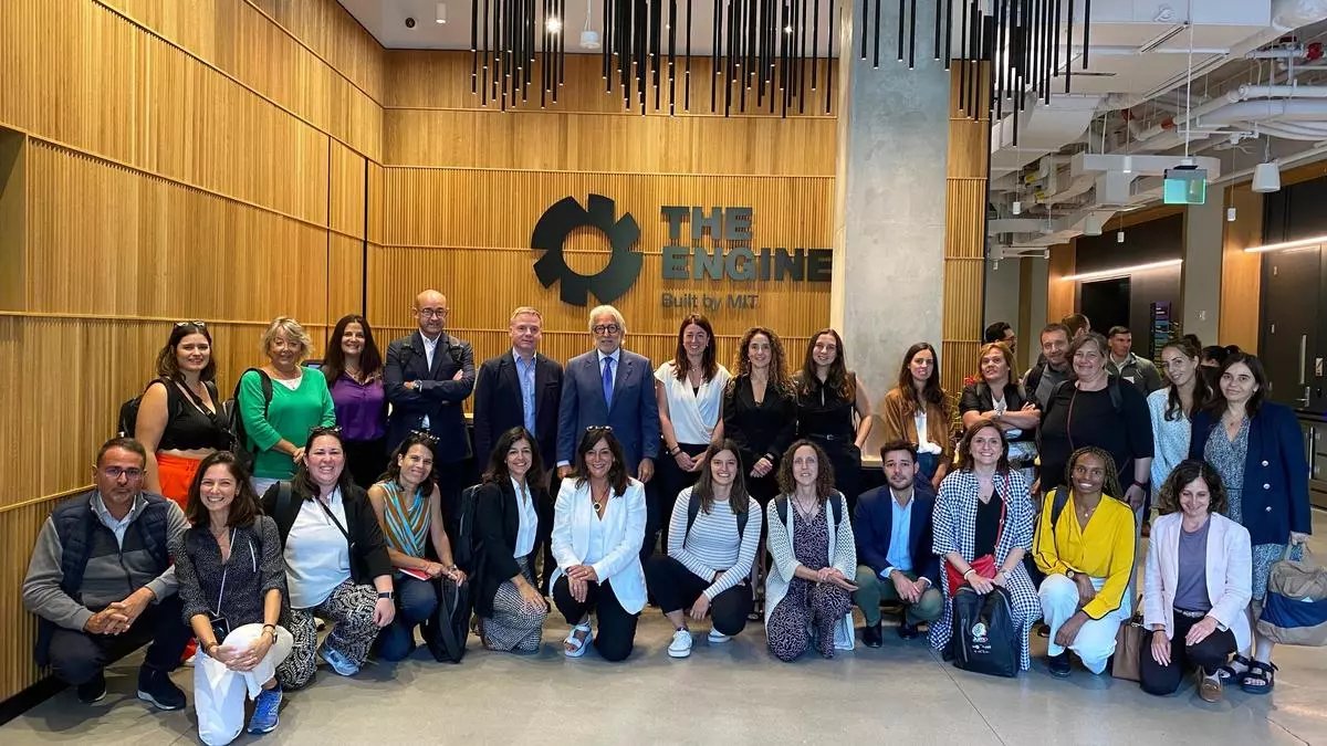 #FomentAlsMitjans | Digitalitzar l'atenció mèdica a domicili, nous tractaments contra el càncer o nous aparells per facilitar la cura dels pacients són només alguns exmples dels projectes que estan realitzant les emprenedores del #Jump4Women, que fa poc van tornar del seu viatge