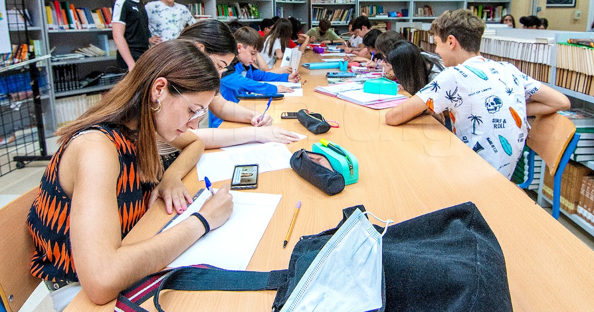 Casi 77.000 estudiantes de Secundaria, Bachillerato y FP comienzan hoy sus clases en Córdoba dlvr.it/TDHRcm