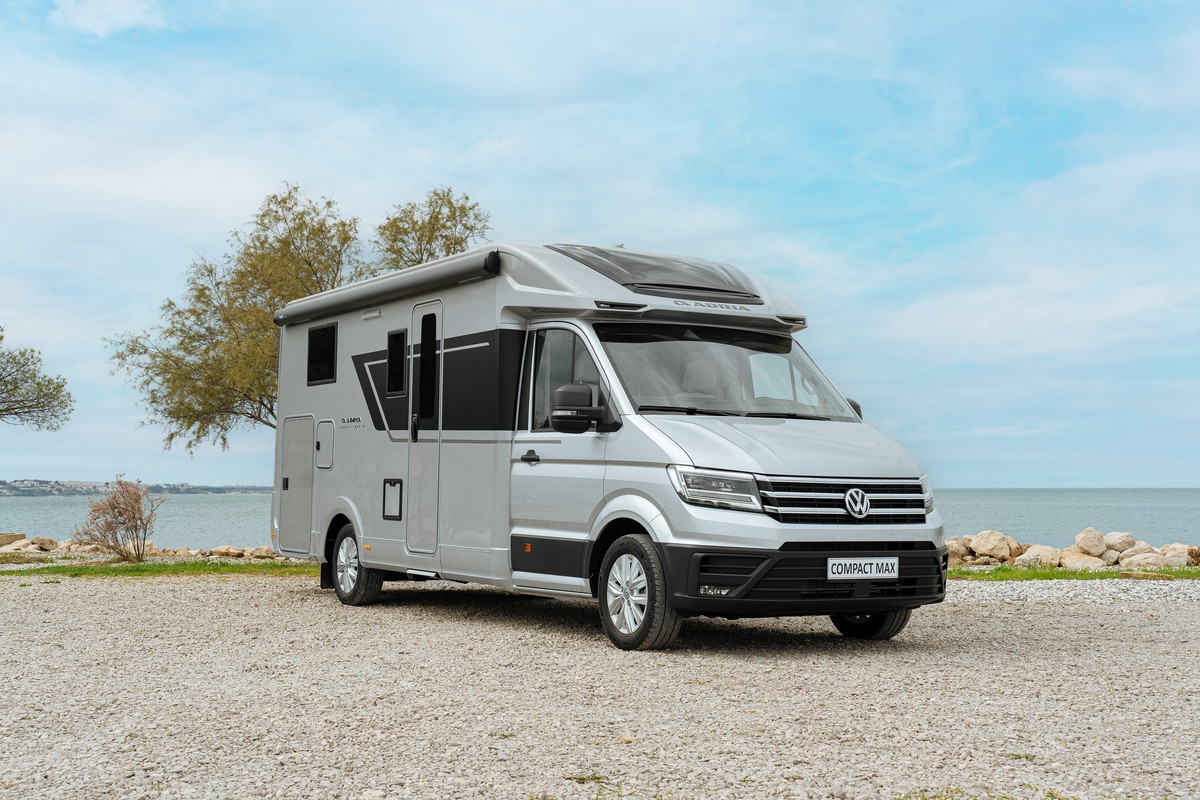 espritcc's tweet image. 🆕🆕🔥🔥🔥
Nouveauté 2025, Adria Compact Max sur le Crafter
Adria fait confiance à @VW et son #Crafter pour son nouveau Compact Max.
#adria #volkswagen #campingcar #voyage 
A lire sur Esprit Camping-Car ⬇️⬇️⬇️
espritcampingcar.com/?p=2020062