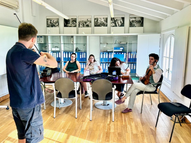 📣La Academia de Estudios Orquestales proponía este fin de semana unas sesiones inaugurales muy intensas. Hemos compartido nuestro arranque con el violinista Michael Barenboim que se incorporaba de esta forma a nuestra relación de profesores de este curso 2024/25.