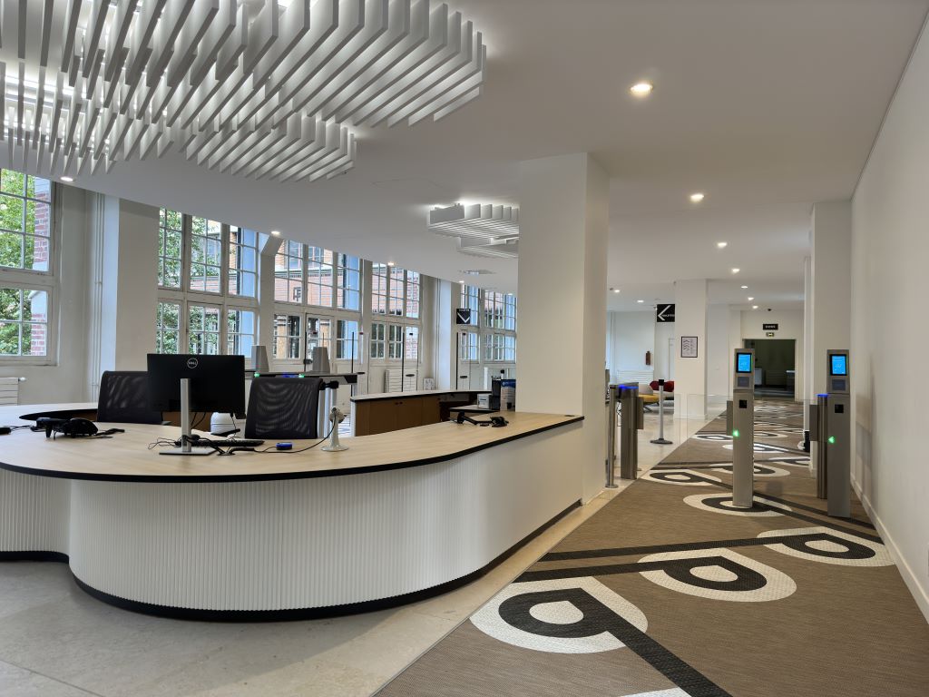 La BSB reprend ses horaires d'ouverture habituels à partir d'aujourd'hui : nous vous accueillons de 10 heures à 20 heures, du lundi au samedi. 🌿