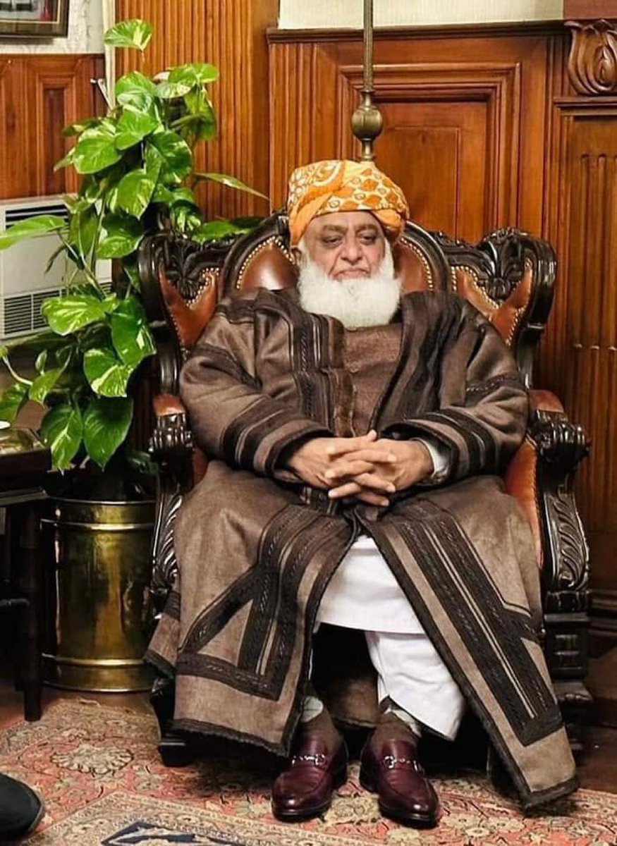 balochi5252's tweet image. سب لوگ ایک ایک پوسٹ لازمی کریں اور لکھیں۔
شکریہ مولانا❤️
@juipakofficial