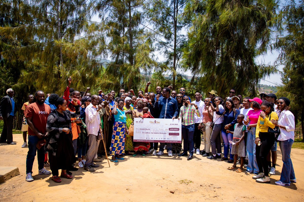 ShemNateteBrian's tweet photo. We are overjoyed to announce that MC Brian &amp; Friends have donated
MUTUELLE DE SANTÉ to 148 FAMILIES BENEFITING 700 INDIVIDUALS worth 2.1 M to @GicumbiDistrict 
This was made possible thru the support of every1 involved.
GOD BLESS YOU ALL for Saving Lives
#GivingBackToTheCommunity https://t.co/zEGwOsr2vy