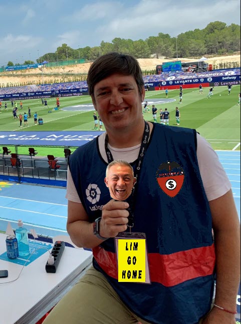 Salvattore_77's tweet photo. @valenciacf @sergicanos Se sabe si la presidenta está viva?
Miedo a dar la cara con la prensa?
Ni se la ve (ni se la espera), sólo sabe cobrar la nómina a cambio de destrozar nuestro club
#LayHoon #Lie_Fum es #PeterLim
#JavierSoLim #Limma_Ibañez
Vuestras desgracias
⬇️⬇️
Nuestras celebraciones
#LimOut https://t.co/aajHg2LoYC