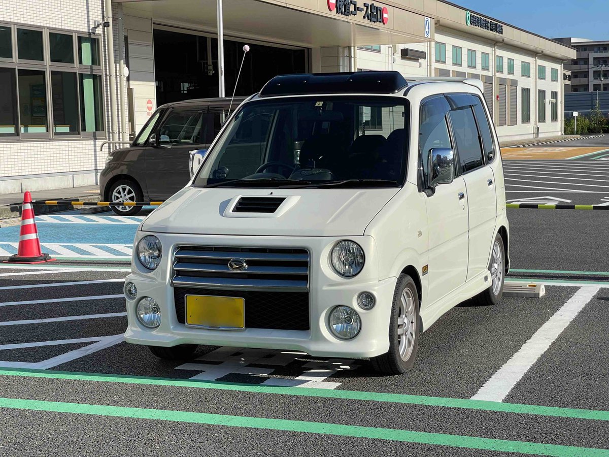 実は9月上旬に極上L900系ムーヴ・サンルーフ付増やしました? エアロ 